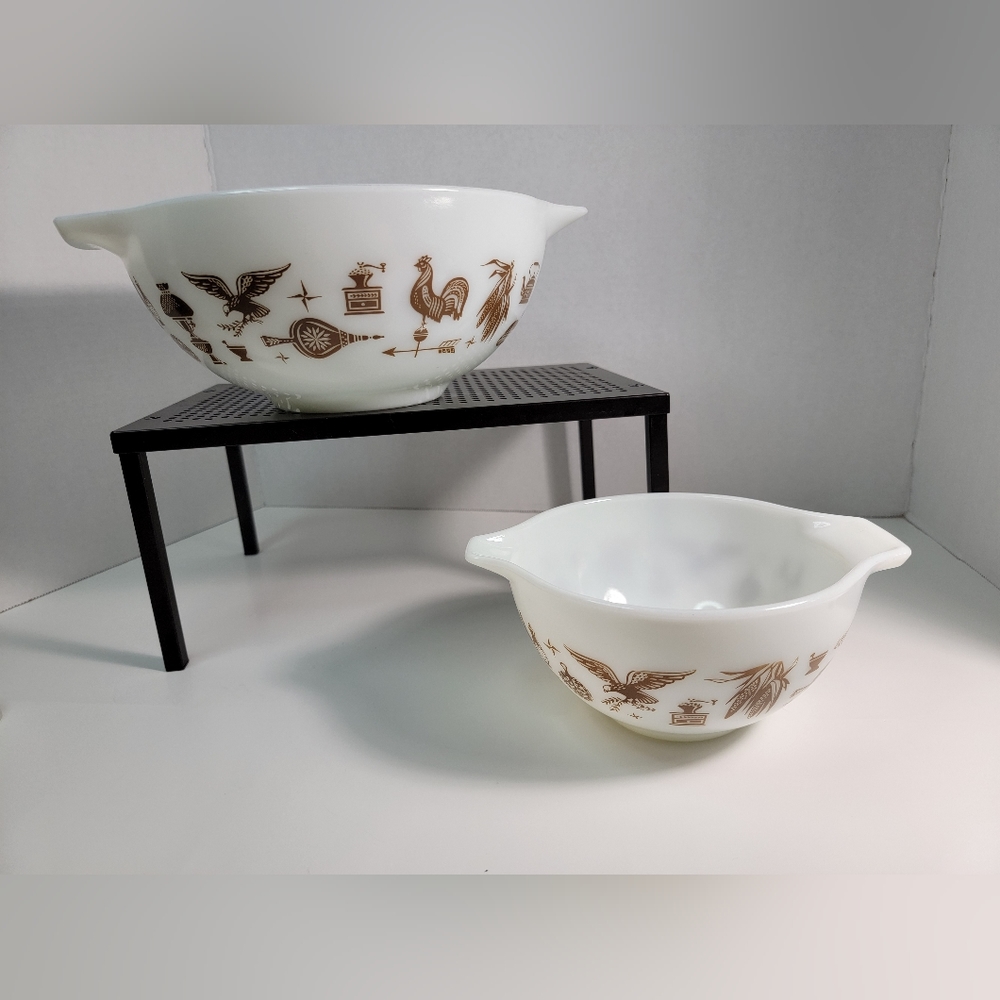 Vintage Pyrex Early Americana Cinderella Mixing Bowls